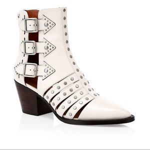 Coach white boot. Size 8. NWT. Box included.